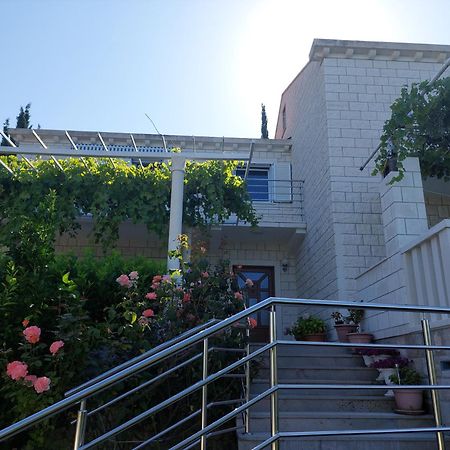 Apartments Spilan Млини Екстер'єр фото